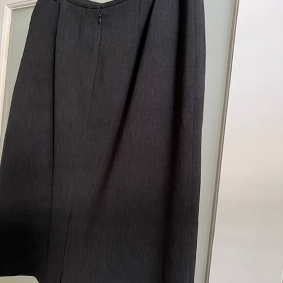 Kasper Charcoal Grey Skirt Size 10 - Picture 2 of 4